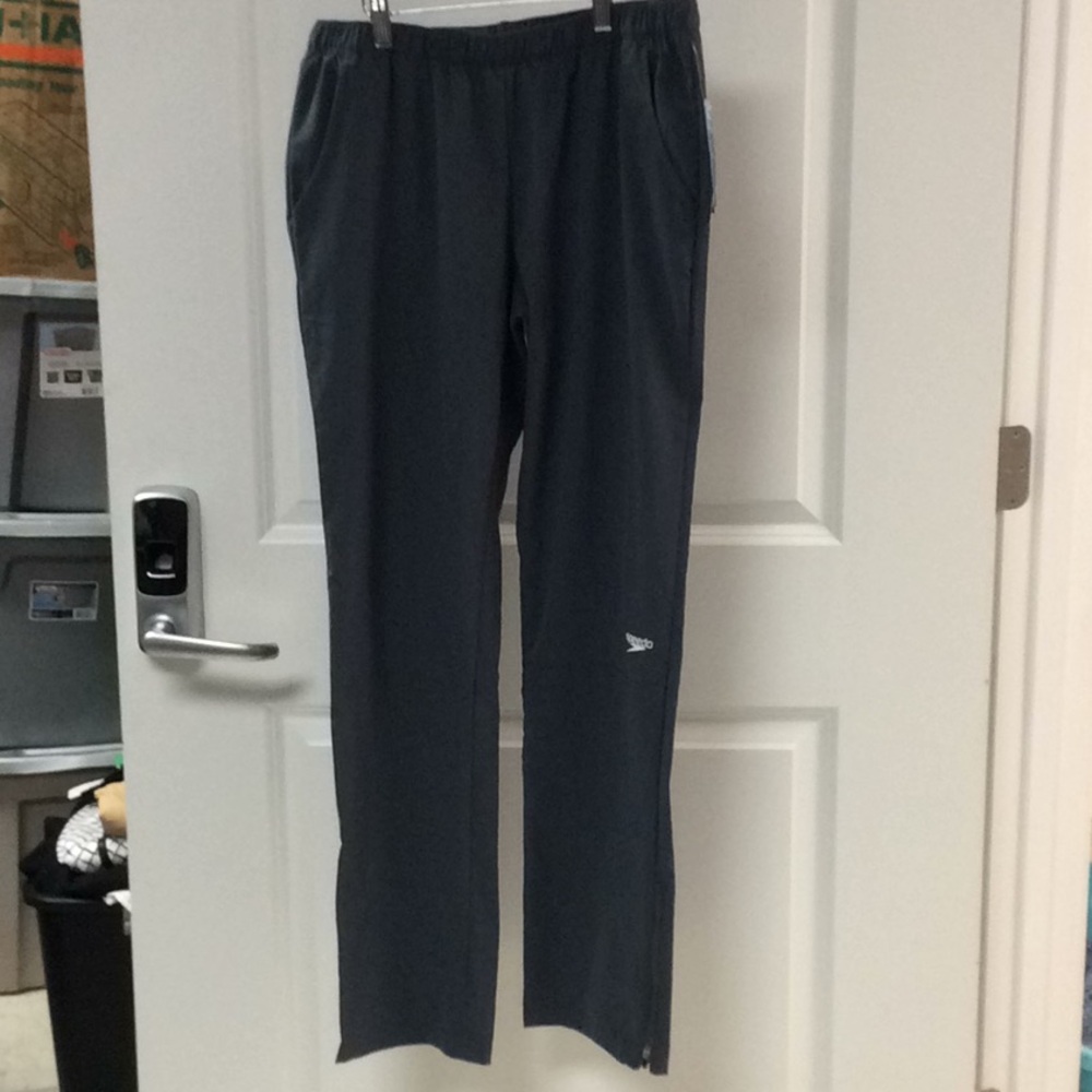 Speedo women’s trainer/jogger pants